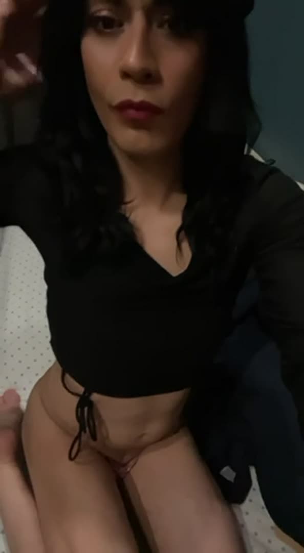 Belly Button Fit video by Redmarierose — amateur