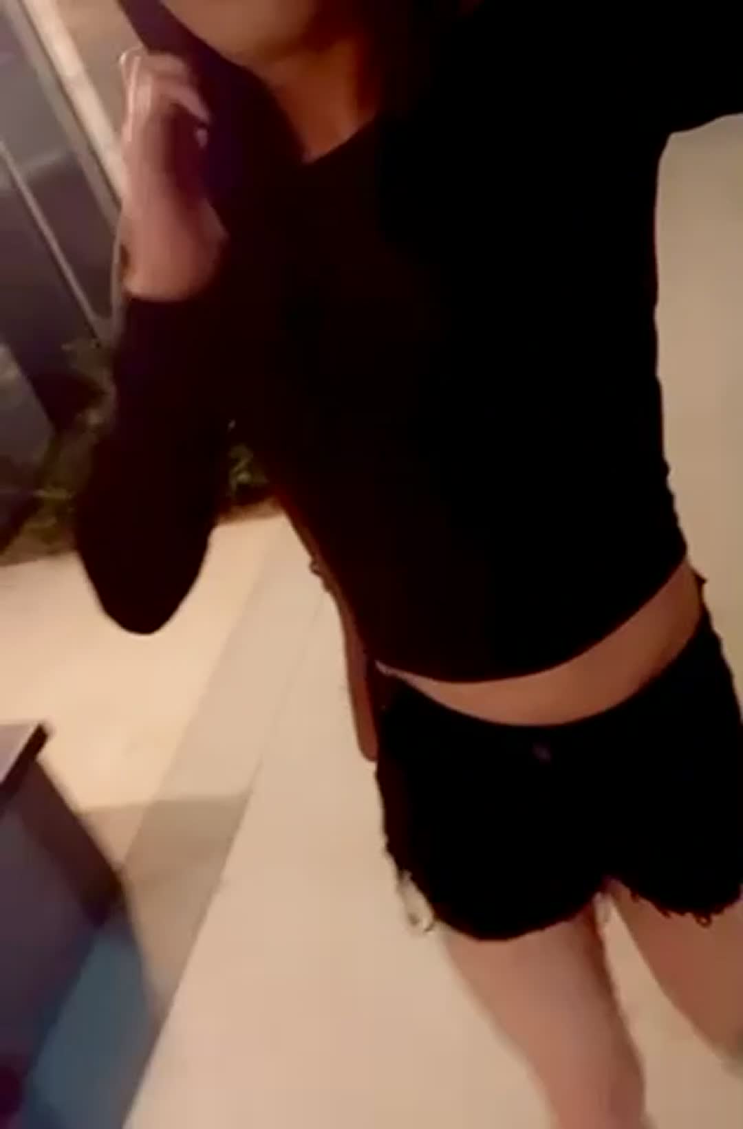 Feet, High Heels and Latina — Redmarierose
