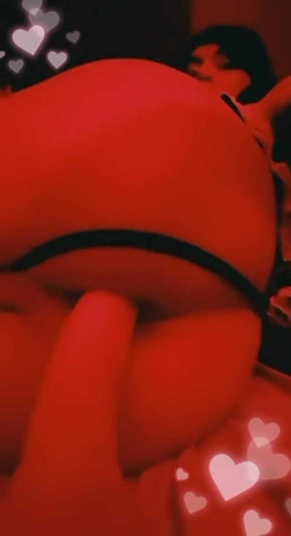 Anal Ass featuring Redmarierose — ass