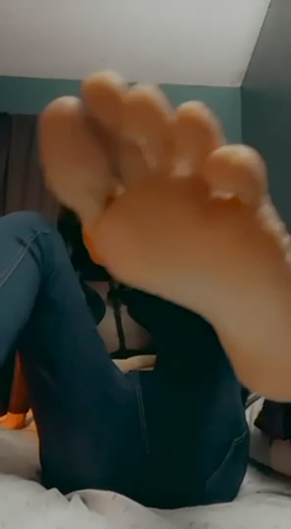 foot licking