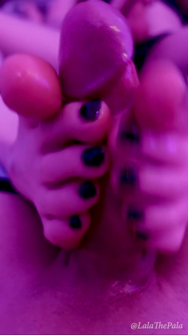 Big Dick Crossdressing featuring Lalathepala